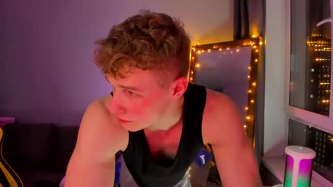 kurt_hanssen online show from April 18, 7:07 pm