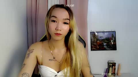 Snapshot of kweenie1026 chatting on February 1, 5:44 pm kweenie1026 online show from February 1, 5:44 pm