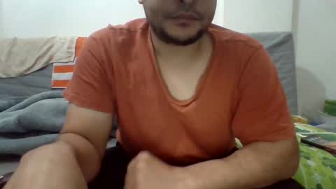 Snapshot of kwt8933 chatting on February 20, 11:53 am khalid 89 online show from February 20, 11:53 am