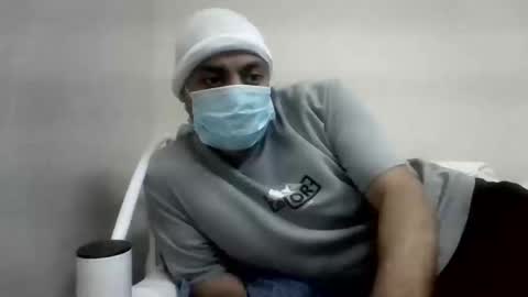 Snapshot of kwt8933 chatting on May 19, 7:09 pm khalid 89 online show from May 19, 7:09 pm