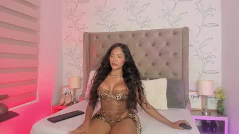 Snapshot of kyaraebony_ chatting on February 28, 3:18 am kyaraebony_ online show from February 28, 3:18 am