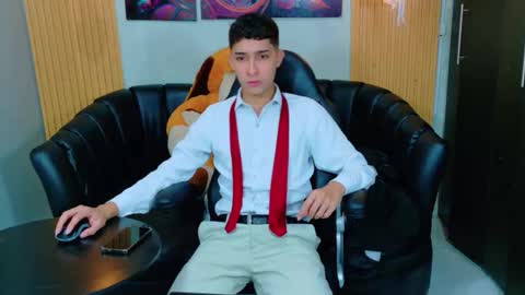 Snapshot of kygo_williams chatting on November 17, 5:57 am Kygo online show from November 17, 5:57 am