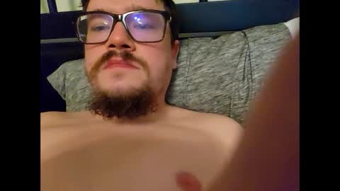 Snapshot of kyle624892 chatting on December 15, 4:04 pm Ojax online show from December 15, 4:04 pm