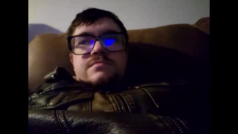 Snapshot of kyle624892 chatting on December 18, 6:53 am Ojax online show from December 18, 6:53 am