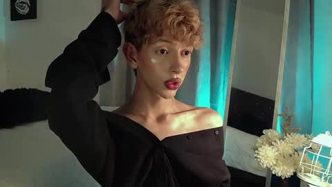 Snapshot of kyle__cooper chatting on December 13, 7:15 am Kyle Cooper online show from December 13, 7:15 am