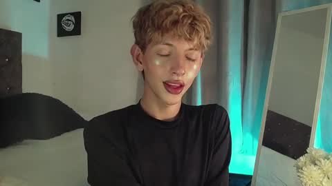 Snapshot of kyle__cooper chatting on December 14, 4:12 am Kyle Cooper online show from December 14, 4:12 am