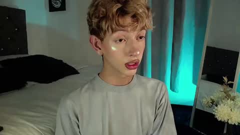 Snapshot of kyle__cooper chatting on December 28, 8:16 am Kyle Cooper online show from December 28, 8:16 am