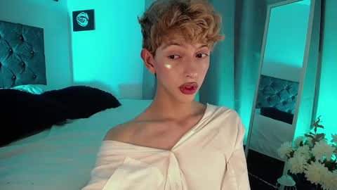 Snapshot of kyle__cooper chatting on December 31, 4:27 am Kyle Cooper online show from December 31, 4:27 am