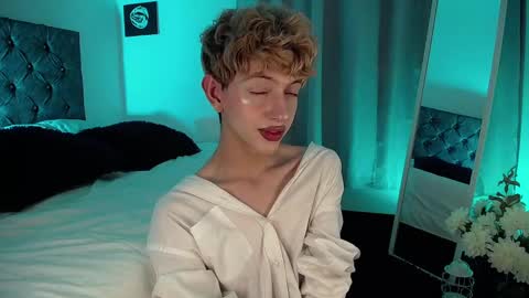 Snapshot of kyle__cooper chatting on December 31, 7:31 am Kyle Cooper online show from December 31, 7:31 am