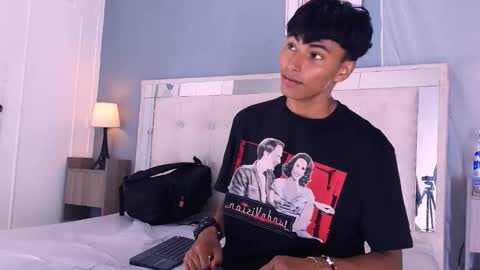 Snapshot of kyle_dimons chatting on February 14, 5:32 pm Kyle Dimons online show from February 14, 5:32 pm