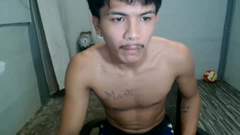 Snapshot of kyle_lourence chatting on May 14, 11:06 am kyle_lourence online show from May 14, 11:06 am