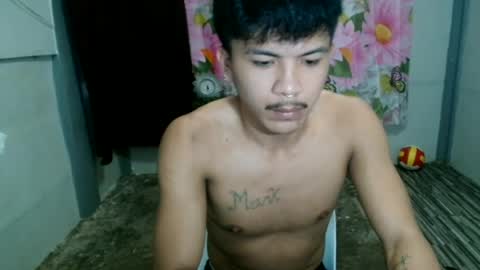 Snapshot of kyle_lourence chatting on June 5, 12:55 pm kyle_lourence online show from June 5, 12:55 pm