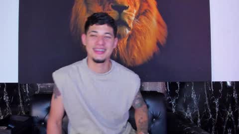 Snapshot of kyle_smithx chatting on February 7, 10:20 pm kyle Smith online show from February 7, 10:20 pm