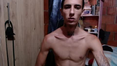 kyleer77 online show from June 1, 6:53 pm