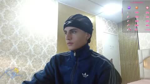 kyler_tay online show from May 25, 11:27 am