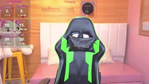 Snapshot of kylia_a chatting on May 25, 8:37 pm Kilya online show from May 25, 8:37 pm