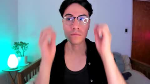 Kylian Zarate online show from December 1, 3:00 am