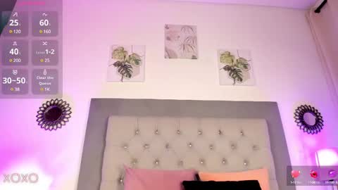 Snapshot of kylie2211 chatting on December 3, 2:47 am Kylie  online show from December 3, 2:47 am