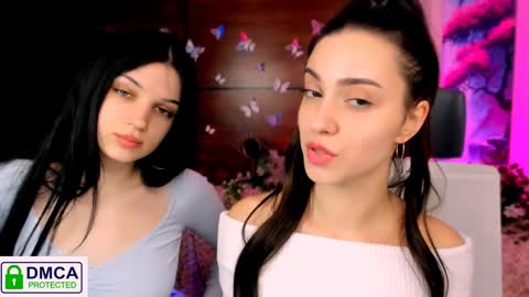 Snapshot of kylie_angel3 chatting on January 25, 12:48 am Kylie loves u online show from January 25, 12:48 am