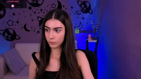 Kylie loves u online show from March 28, 10:15 am