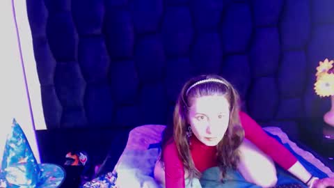 kylie_bloom online show from October 28, 8:22 pm