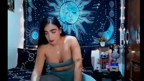 kylie online show from June 27, 10:15 pm