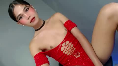 kylie online show from April 19, 8:55 pm