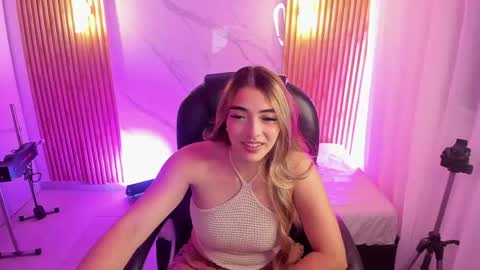  KYLIE  online show from April 21, 3:02 am