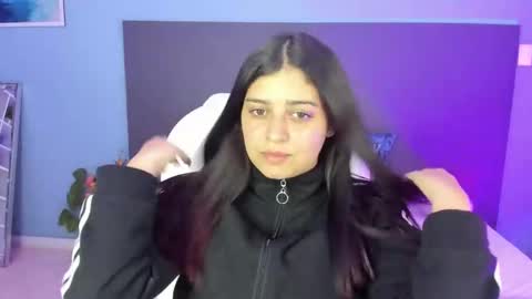 Snapshot of kylie_reyes chatting on January 28, 7:00 pm Kylie Reyes online show from January 28, 7:00 pm
