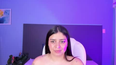 Snapshot of kylie_reyes chatting on January 29, 1:05 am Kylie Reyes online show from January 29, 1:05 am