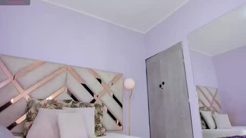 Kylie Reyes  online show from November 25, 7:25 pm