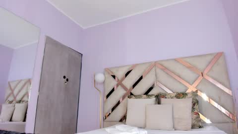 Kylie Reyes  online show from April 8, 7:14 pm