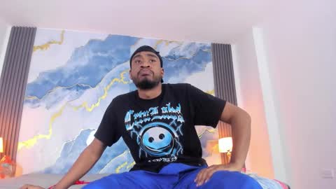 Kaylie And Jhony online show from February 19, 7:43 pm