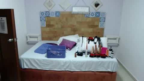 Melissa online show from November 29, 11:13 am