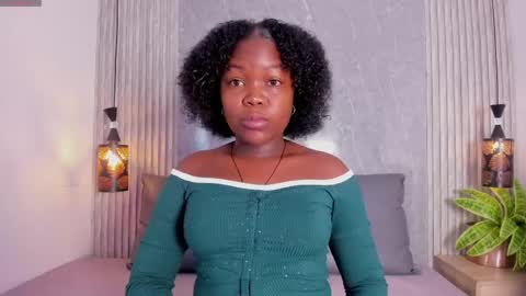 Snapshot of kyliee_vega chatting on June 3, 12:52 pm kyliee_vega online show from June 3, 12:52 pm
