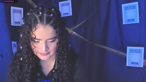 Snapshot of kyliejenkins1 chatting on October 31, 1:45 pm Kylie Jenkins online show from October 31, 1:45 pm