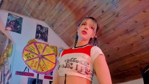   online show from February 21, 11:50 pm