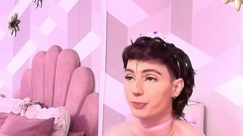 Snapshot of kyliemonnet chatting on November 9, 5:00 pm Kylie jl online show from November 9, 5:00 pm