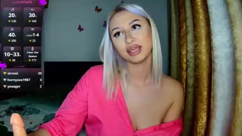 kylie online show from October 31, 12:44 am