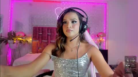 Kylie online show from October 12, 4:44 am