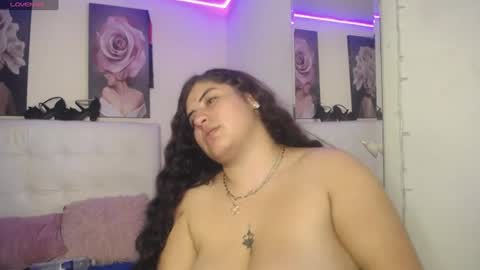 kylievoosx online show from July 20, 10:01 pm