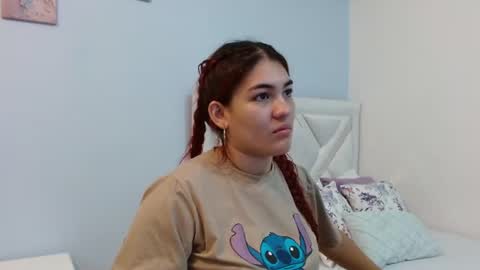 Snapshot of kyliiebaker chatting on July 6, 11:40 am Kylie online show from July 6, 11:40 am