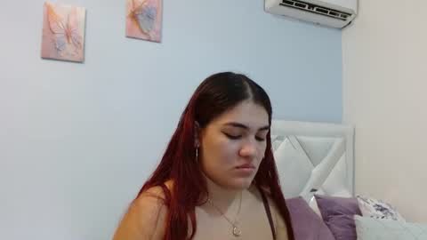 Snapshot of kyliiebaker chatting on July 6, 3:03 pm Kylie online show from July 6, 3:03 pm