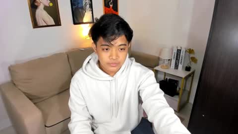 Snapshot of kyll_collins chatting on January 1, 1:48 pm kyll_collins online show from January 1, 1:48 pm