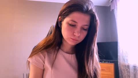 Kary online show from April 7, 2:06 pm