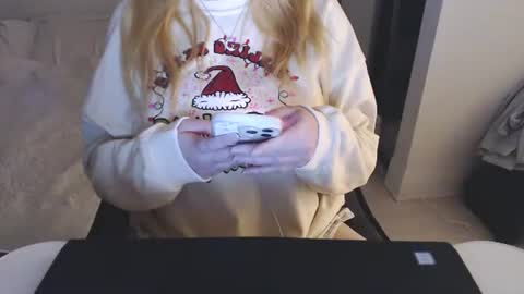 Snapshot of kymchi chatting on November 24, 10:53 pm Check Out My NSFW OnlyFans Link On Bio online show from November 24, 10:53 pm