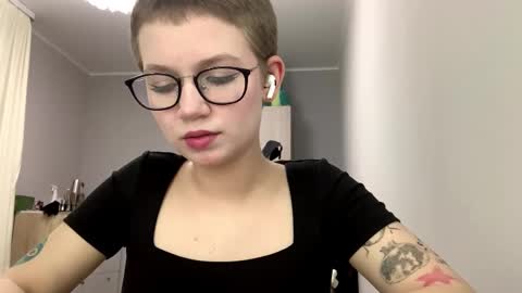 Kim online show from January 7, 6:21 pm