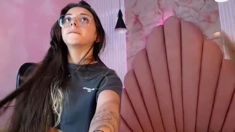 kyomi_hunt online show from June 5, 7:14 am
