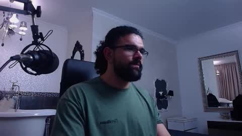 Snapshot of kysonrhodes chatting on December 16, 5:23 am KysonRhodes online show from December 16, 5:23 am