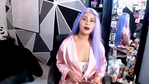 l0lavelvet online show from June 10, 8:19 pm
